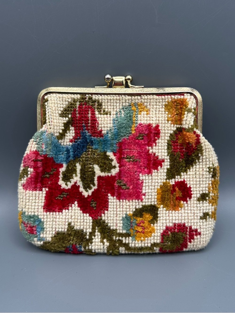 VTG Floral Tapestry Carpet Bag Gold Tone Kiss Lock Clutch Boho Cottagecore - Picture 2 of 16